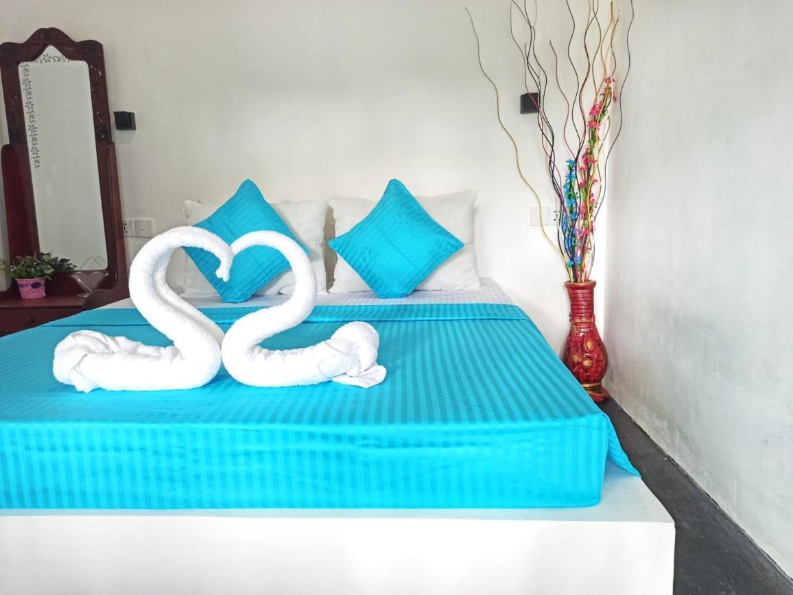 Dimuthu Homestay Udawalawe Room photo